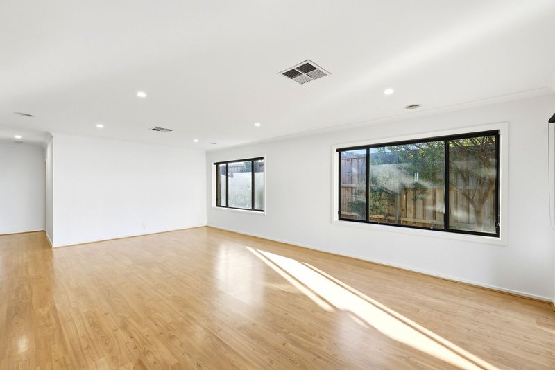 Photo - 13 Sublime Point Road, Bacchus Marsh VIC 3340 - Image 6