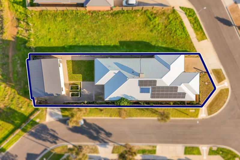 Photo - 13 Sublime Point Road, Bacchus Marsh VIC 3340 - Image 22
