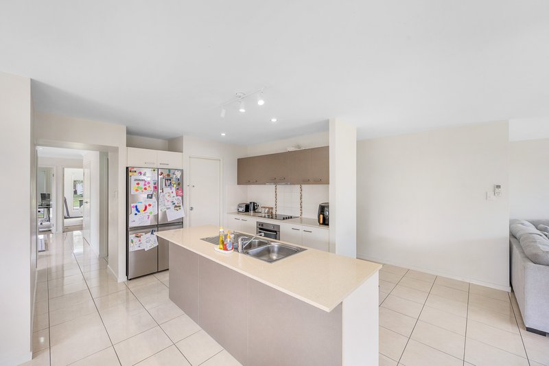 Photo - 13 Sundew Street, New Auckland QLD 4680 - Image 4