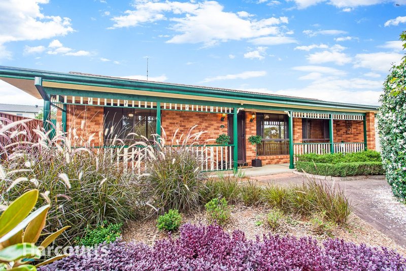 13 Sunndal Close, St Clair NSW 2759