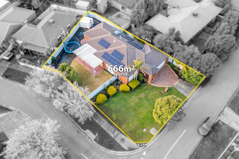 Photo - 13 Sunnybrook Court, Craigieburn VIC 3064 - Image 22