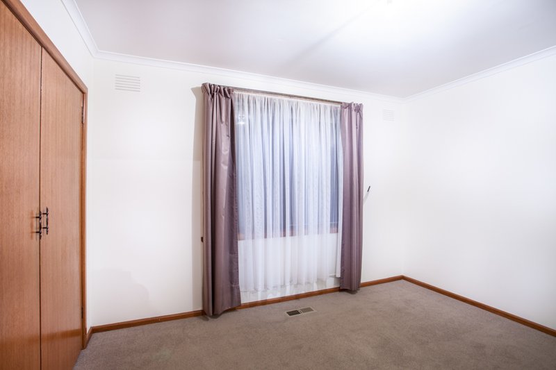 Photo - 13 Swindon Court, Lalor VIC 3075 - Image 16