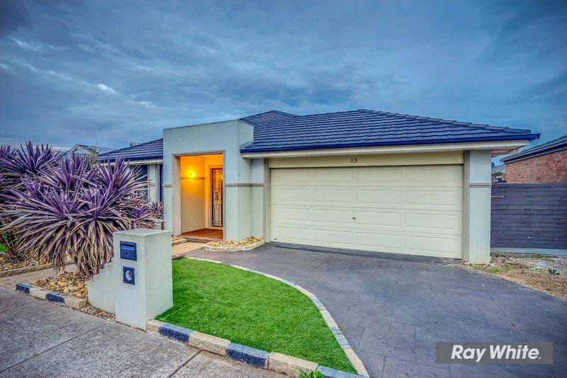 Photo - 13 Swordgrass Avenue, Tarneit VIC 3029 - Image 4