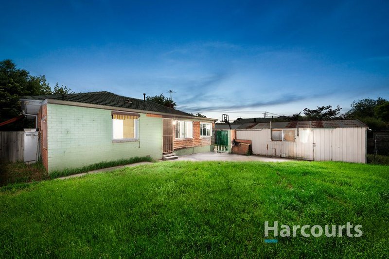 Photo - 13 Sydney Road, Bayswater VIC 3153 - Image 5