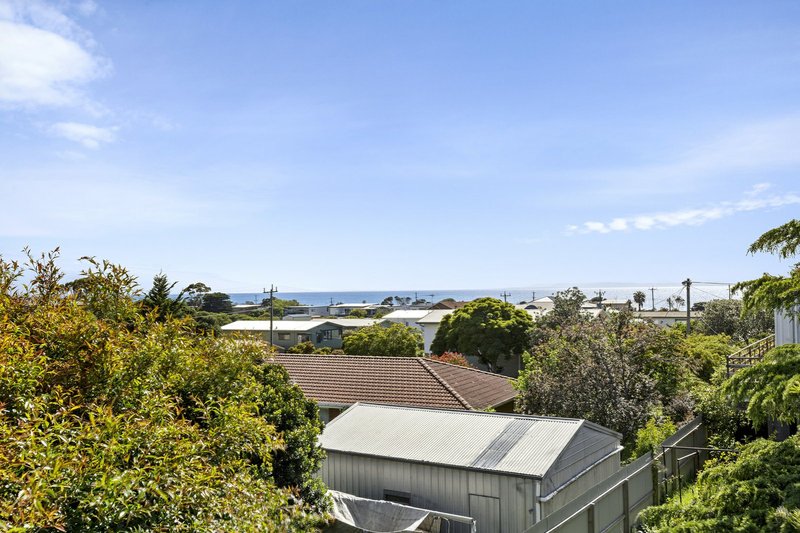 Photo - 13 Sylvester Avenue, St Leonards VIC 3223 - Image 8