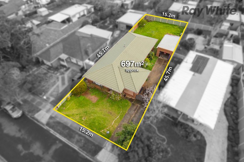 13 Syme Street, St Albans VIC 3021