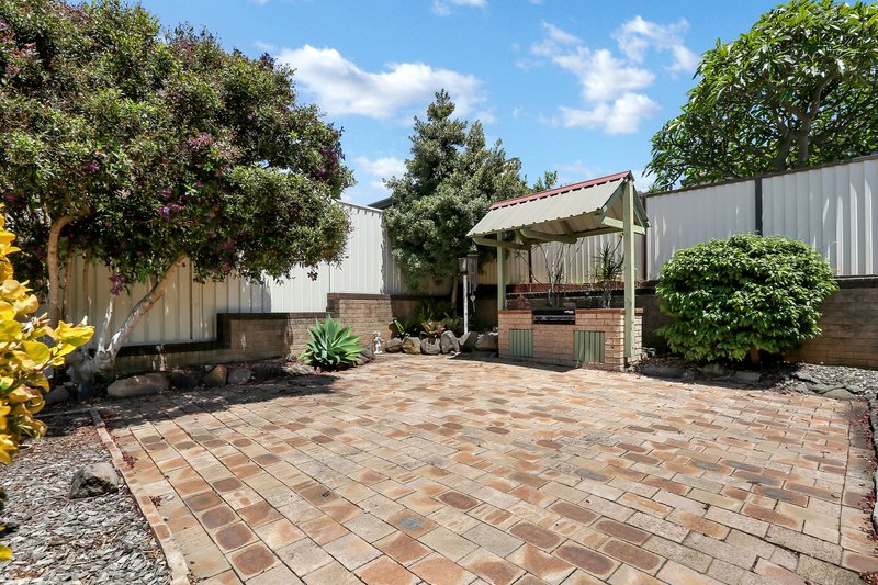 Photo - 13 Tait Avenue, Kanahooka NSW 2530 - Image 11