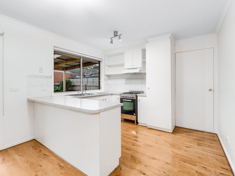 Photo - 13 Talara Court, Cranbourne VIC 3977 - Image 6