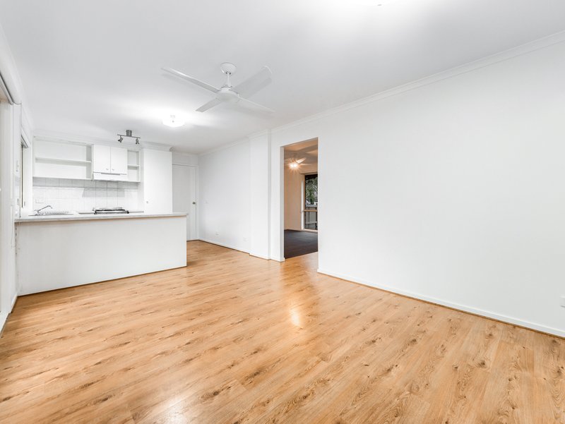 Photo - 13 Talara Court, Cranbourne VIC 3977 - Image 11