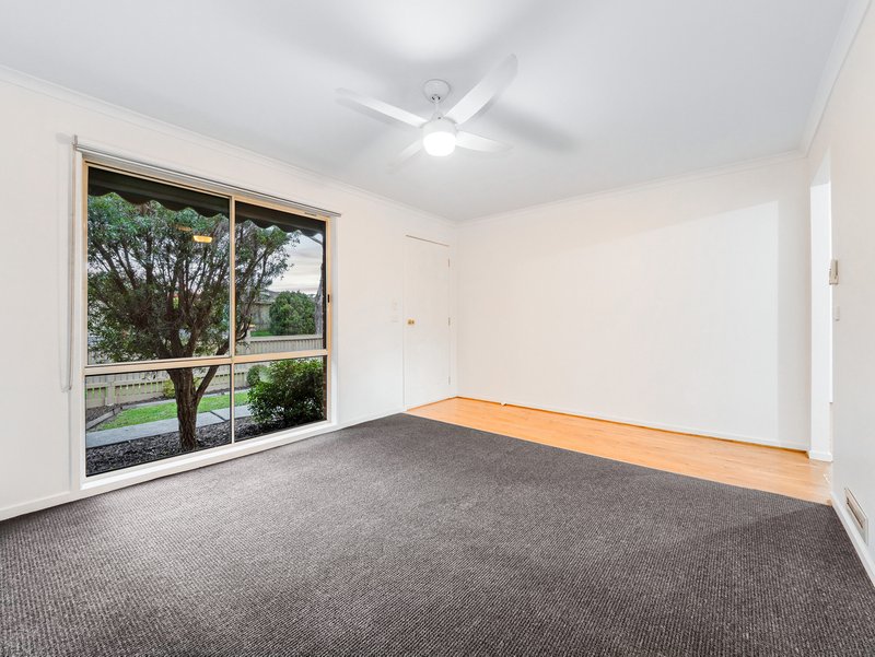 Photo - 13 Talara Court, Cranbourne VIC 3977 - Image 13