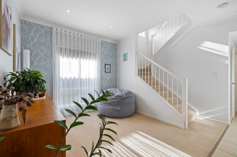 Photo - 13 Tall Trees Way, Little Mountain QLD 4551 - Image 4