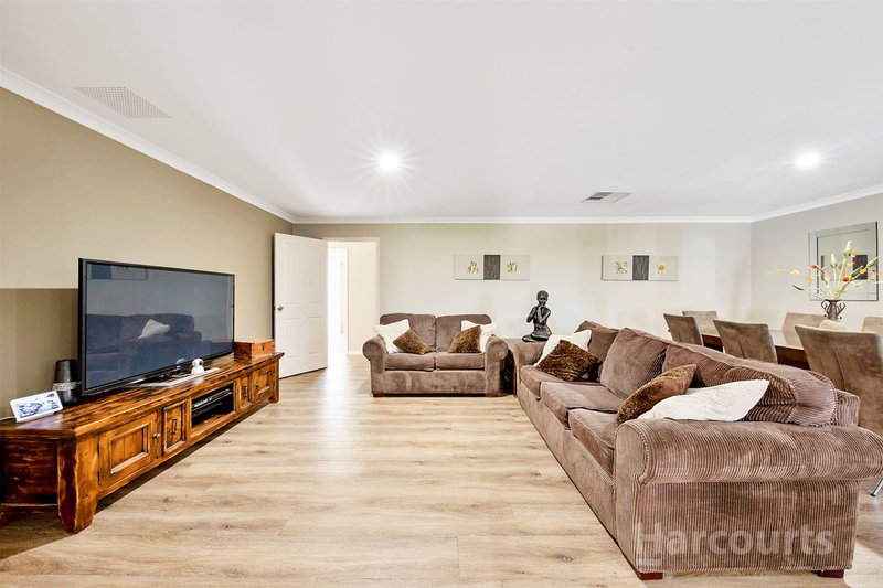 Photo - 13 Tambellup Drive, Dawesville WA 6211 - Image 4