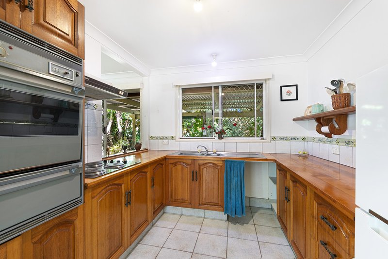 Photo - 13 Tambora Court, Tamborine Mountain QLD 4272 - Image 3