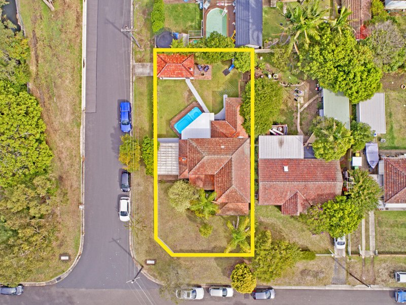 13 Taren Road, Caringbah NSW 2229