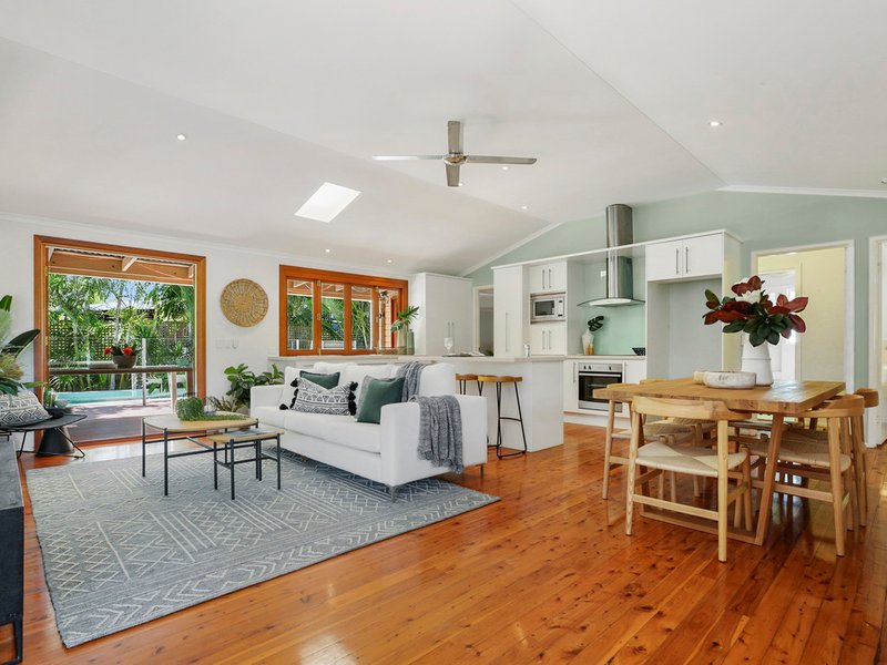 Photo - 13 Tarina Street, Noosa Heads QLD 4567 - Image 2