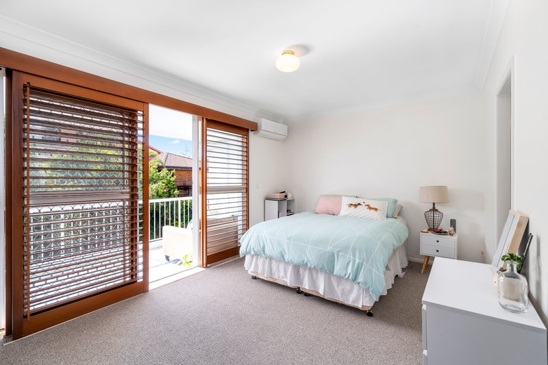 Photo - 1/3 Tarni Avenue, Palm Beach QLD 4221 - Image 10