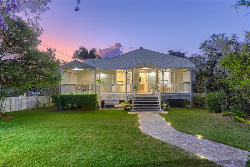 Photo - 13 Tarragindi Road, Tarragindi QLD 4121 - Image 3