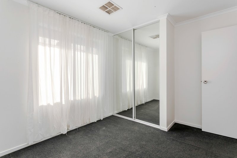 Photo - 13 Tasos Drive, Munno Para West SA 5115 - Image 6