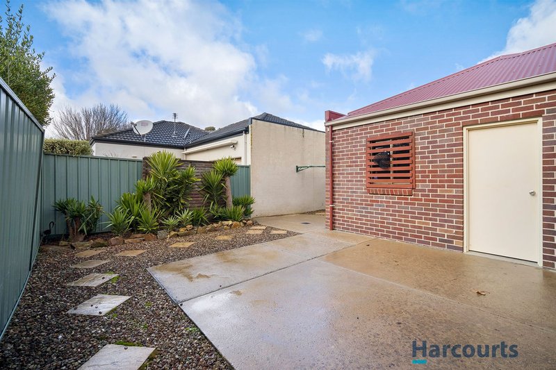 Photo - 13 Taunton Place, Lake Gardens VIC 3355 - Image 13