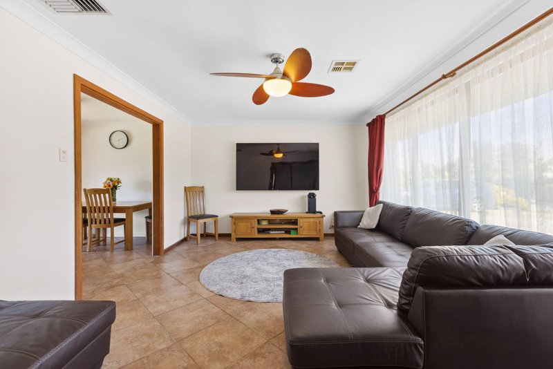 Photo - 13 Telford Crescent, Modbury Heights SA 5092 - Image 2