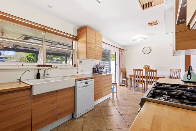 Photo - 13 Telford Crescent, Modbury Heights SA 5092 - Image 5