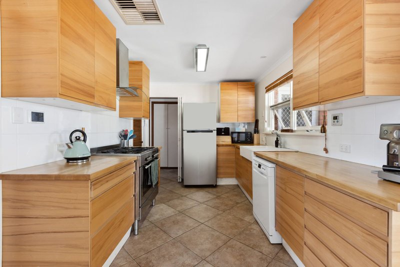Photo - 13 Telford Crescent, Modbury Heights SA 5092 - Image 6
