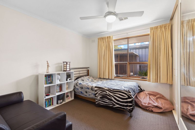 Photo - 13 Telford Crescent, Modbury Heights SA 5092 - Image 9
