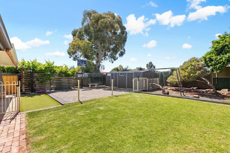Photo - 13 Telford Crescent, Modbury Heights SA 5092 - Image 14