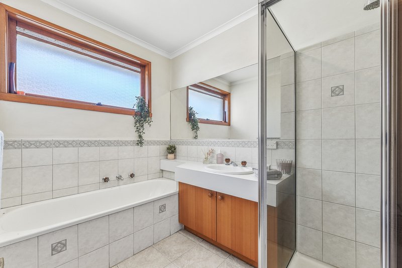 Photo - 13 Telopea Place, Burwood East VIC 3151 - Image 8