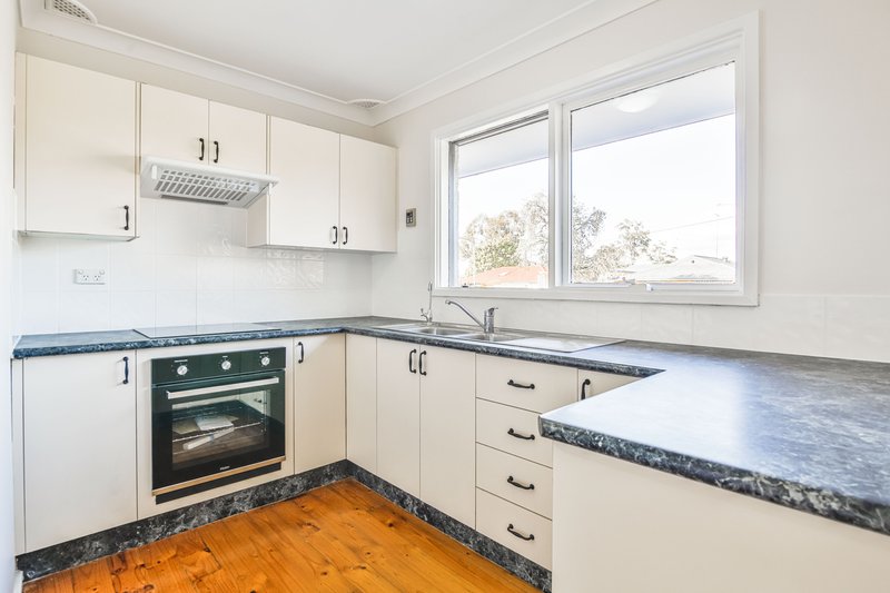 Photo - 13 Tenison Avenue, Cambridge Gardens NSW 2747 - Image 5