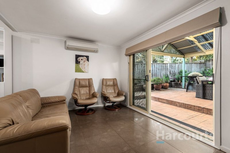 Photo - 13 Terama Crescent, Bayswater VIC 3153 - Image 5