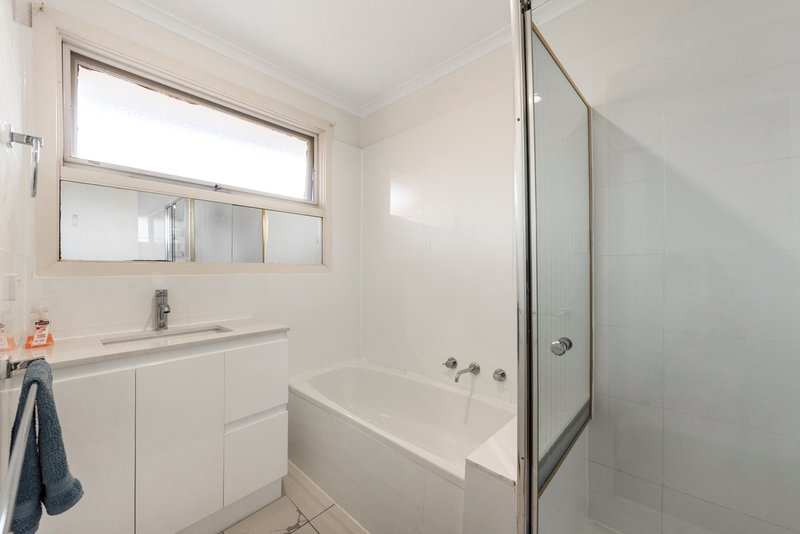 Photo - 1/3 The Glen, Ferntree Gully VIC 3156 - Image 5