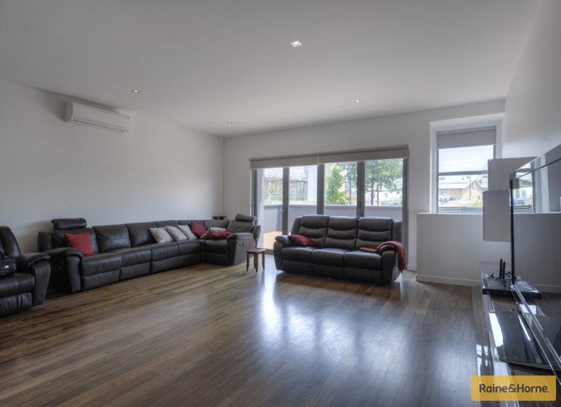 Photo - 13 The Grand , Maribyrnong VIC 3032 - Image 5