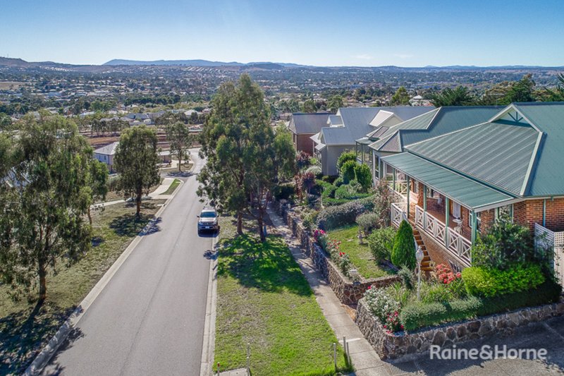 Photo - 13 The Heights, Sunbury VIC 3429 - Image 16