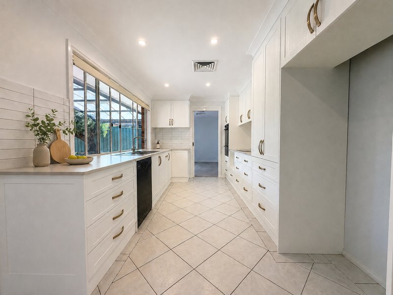 Photo - 13 Thornflat Road, Cranebrook NSW 2749 - Image 4