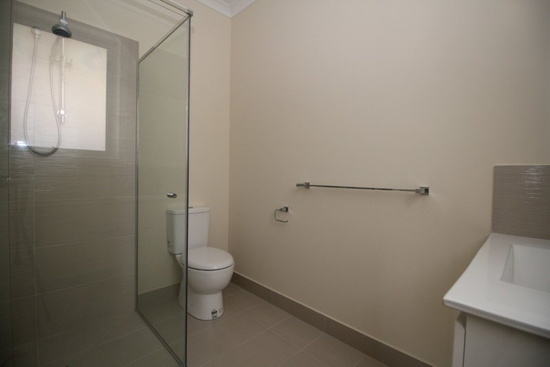 Photo - 13 Thruxton Street, Cowes VIC 3922 - Image 5