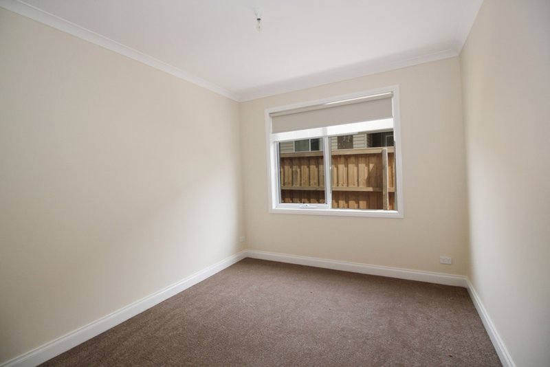 Photo - 13 Thruxton Street, Cowes VIC 3922 - Image 13