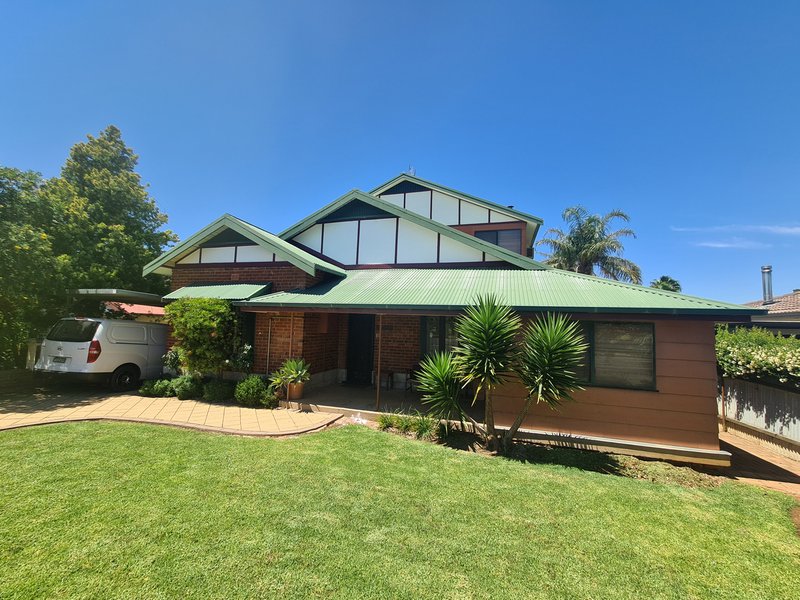 13 Thurlstone Street, Parkes NSW 2870