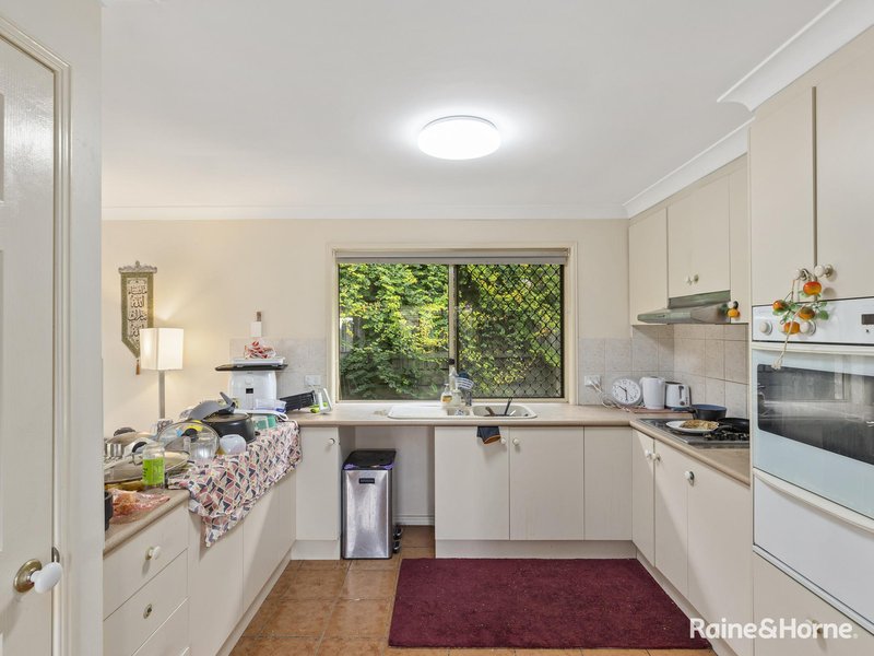 Photo - 13 Tim'S Close, Sunnybank Hills QLD 4109 - Image 9