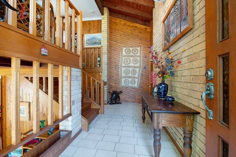 Photo - 13 Tomanbil Terrace, Ashmore QLD 4214 - Image 14