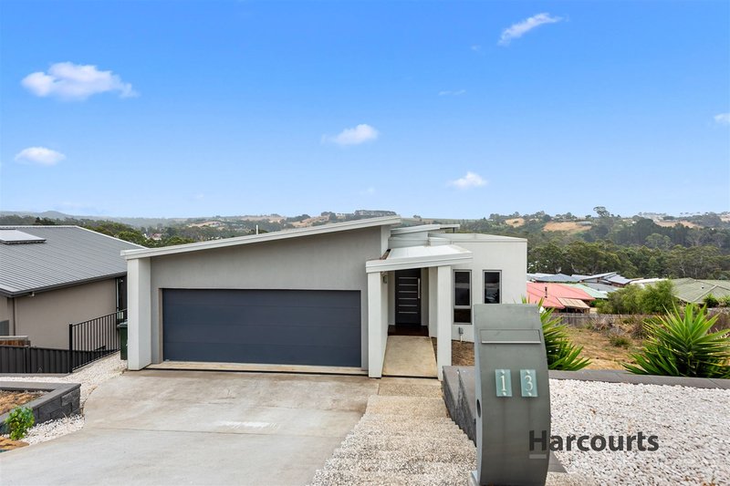 Photo - 13 Tomarah Crescent, Devonport TAS 7310 - Image 2