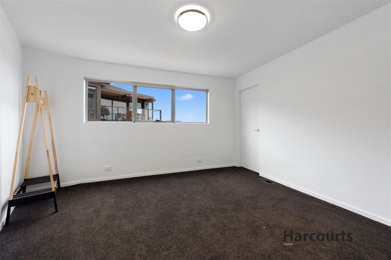 Photo - 13 Tomarah Crescent, Devonport TAS 7310 - Image 13