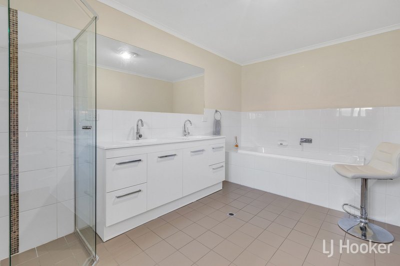 Photo - 13 Toorak Drive, Blakeview SA 5114 - Image 4