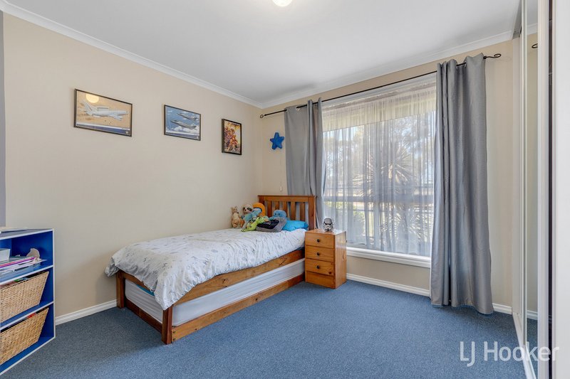 Photo - 13 Toorak Drive, Blakeview SA 5114 - Image 5