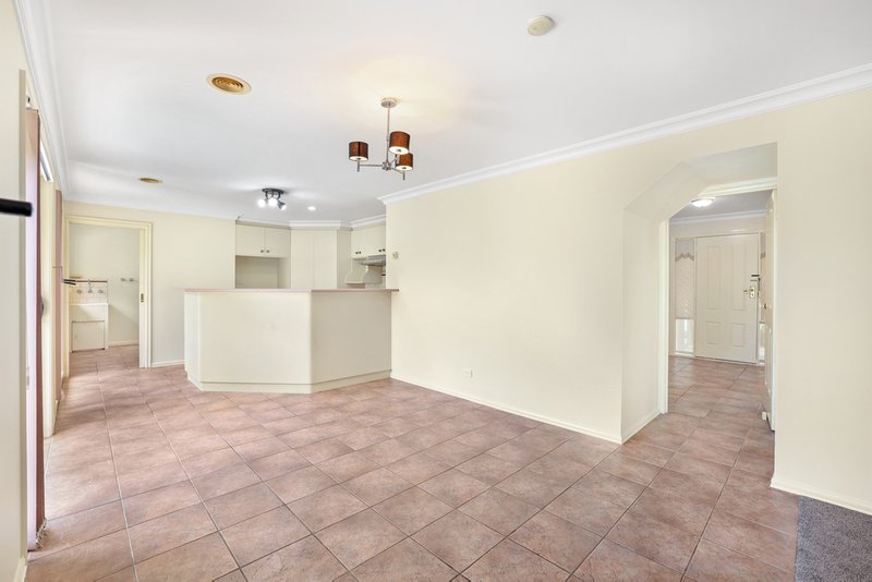 Photo - 13 Tootles Court, Hoppers Crossing VIC 3029 - Image 6