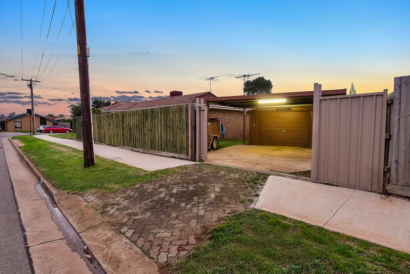 Photo - 13 Topaz Avenue, Wyndham Vale VIC 3024 - Image 3