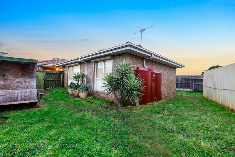 Photo - 13 Topaz Avenue, Wyndham Vale VIC 3024 - Image 13