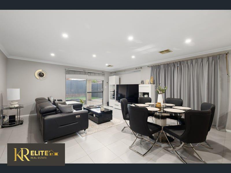 Photo - 13 Topiary Avenue, Piara Waters WA 6112 - Image 15