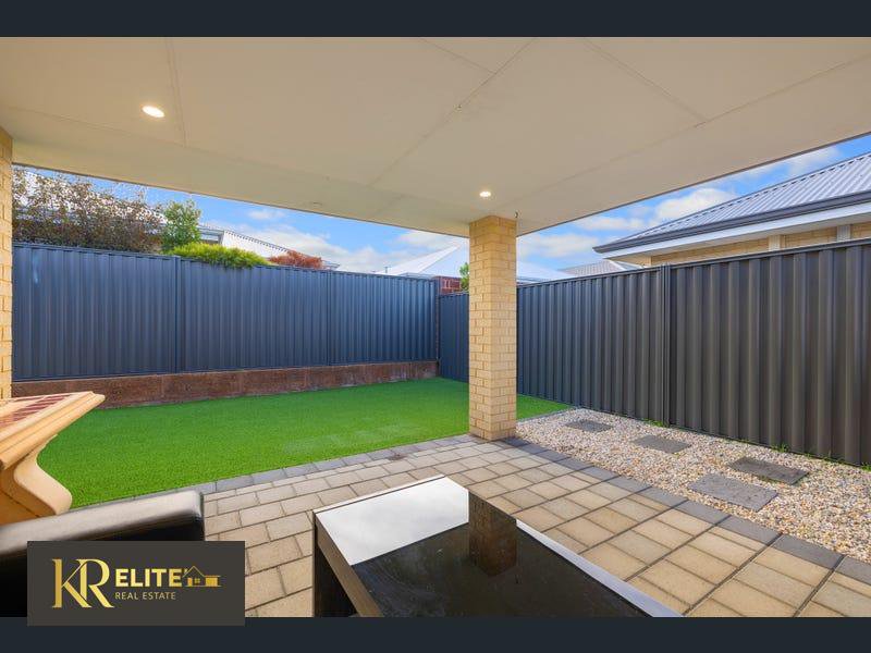 Photo - 13 Topiary Avenue, Piara Waters WA 6112 - Image 23