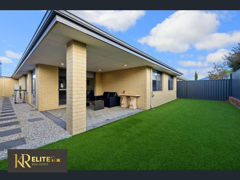 Photo - 13 Topiary Avenue, Piara Waters WA 6112 - Image 24